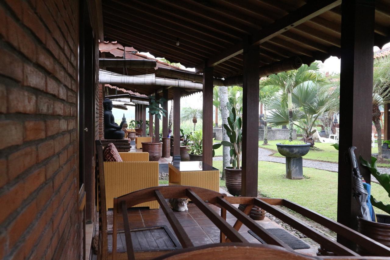 Rumah Dharma Магеланг Экстерьер фото
